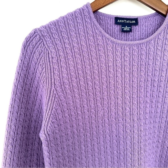 Ann Taylor sweater with crew neck, long sleeves, baby  cable knit π― lambs wool - Picture 3 of 10